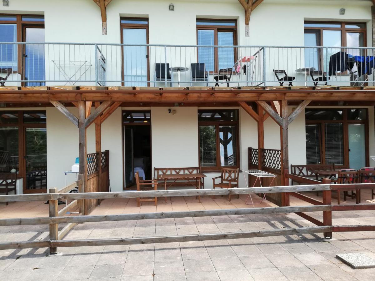 Aparthotel Rezidence Club Canada Lipno 25 Lipno nad Vltavou Exteriér fotografie