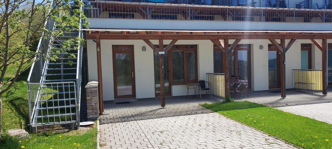 Aparthotel Rezidence Club Canada Lipno 25 Lipno nad Vltavou Exteriér fotografie